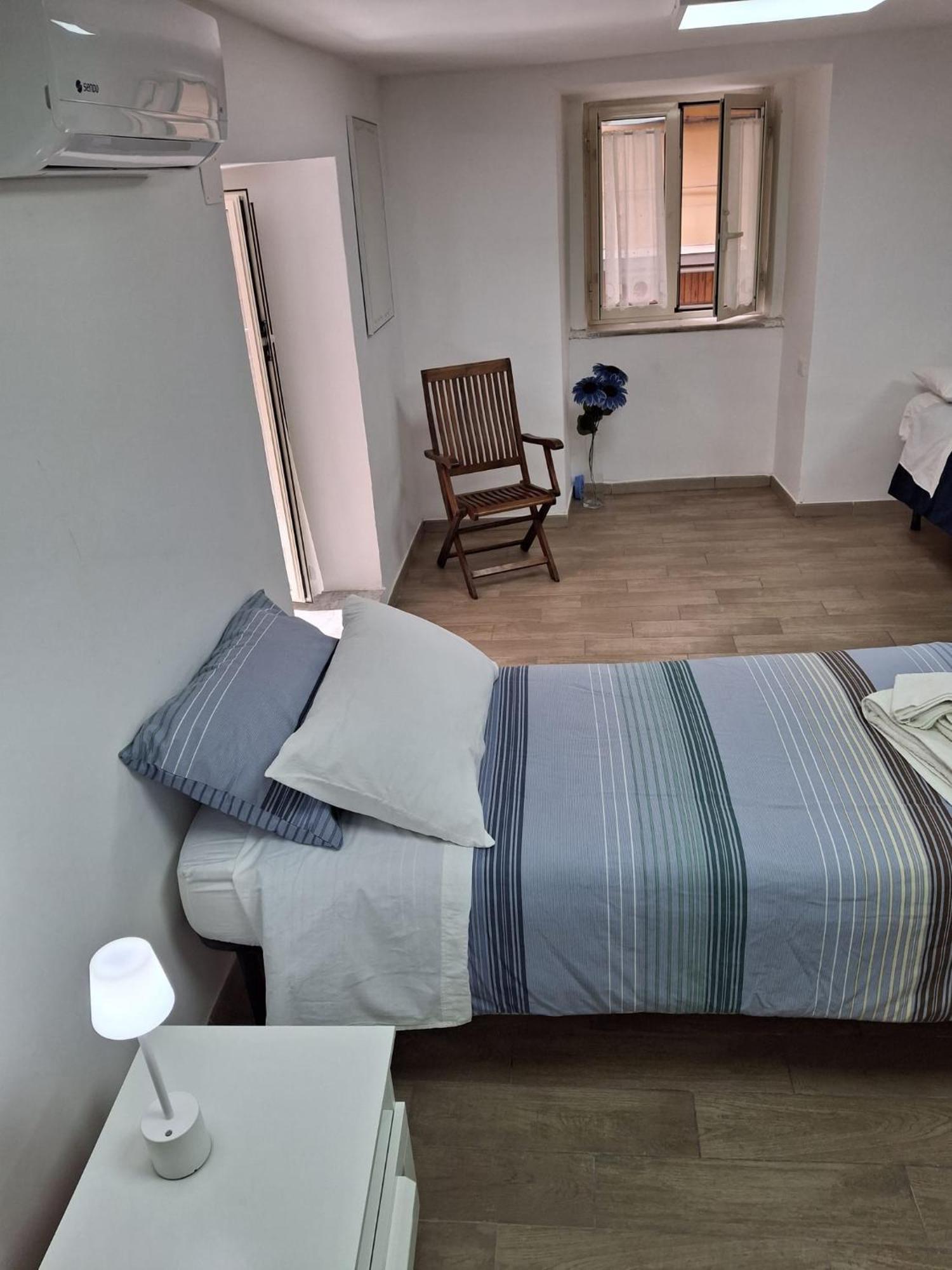 Salvatore Tommasi 43 Centro Storico Neapel Exteriör bild
